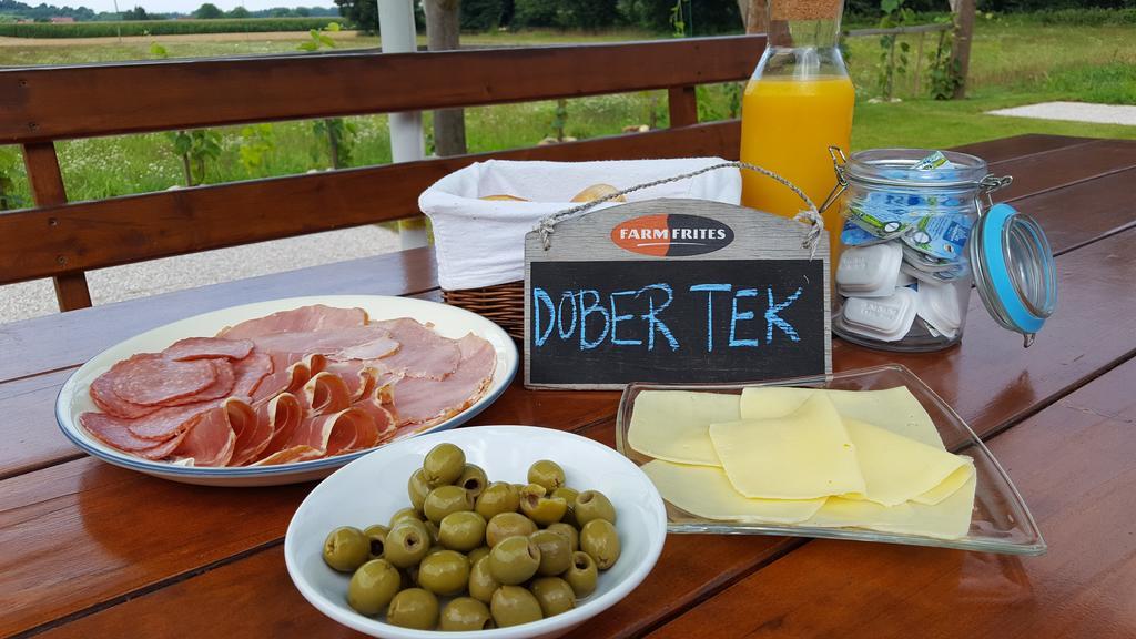 Rosa Bed And Breakfast Podgorje  ภายนอก รูปภาพ